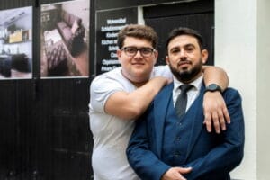 Die Jabari-Shop-Checkliste – Moutaz und Mohammed Jabari geben Tipps zum Kauf von Babybetten