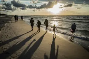 Vorbereitung auf einen Familienurlaub mit Baby