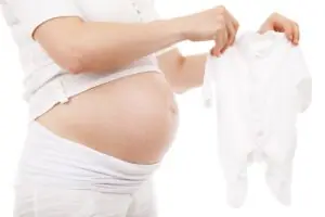 Die 10 besten Strampler in weiß für Babys