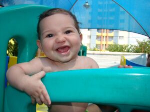 Babypool mit Dach